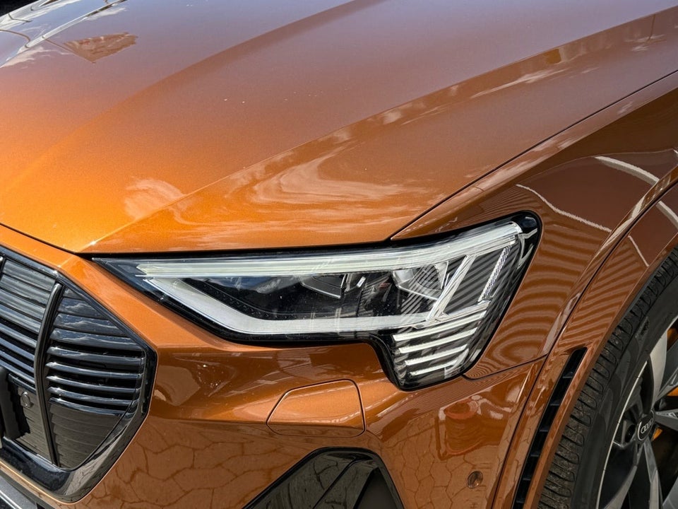 Audi e-tron S quattro 5d