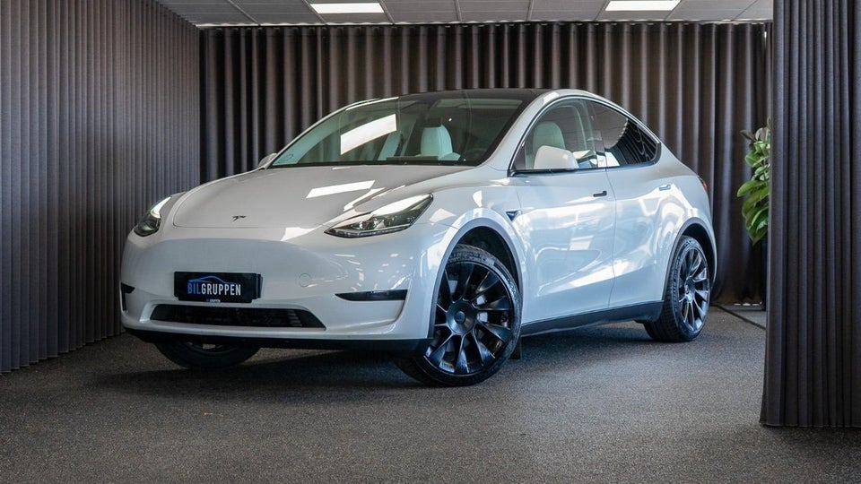 Tesla Model Y Long Range RWD 5d