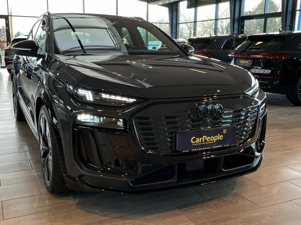 Audi Q6 e-tron Ultra quattro 5d