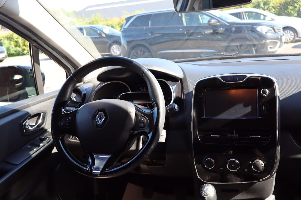 Renault Clio IV 1,5 dCi 75 Limited Sport Tourer 5d