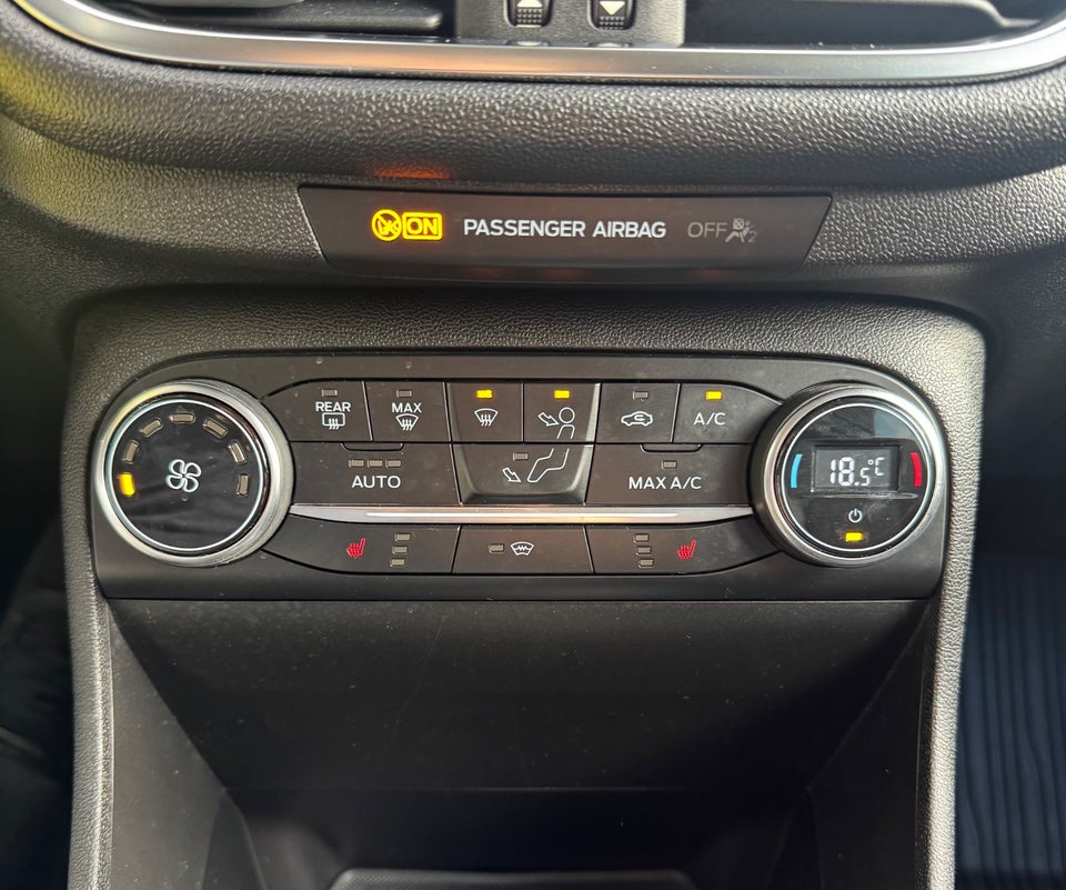 Ford Fiesta 1,0 EcoBoost Titanium 5d