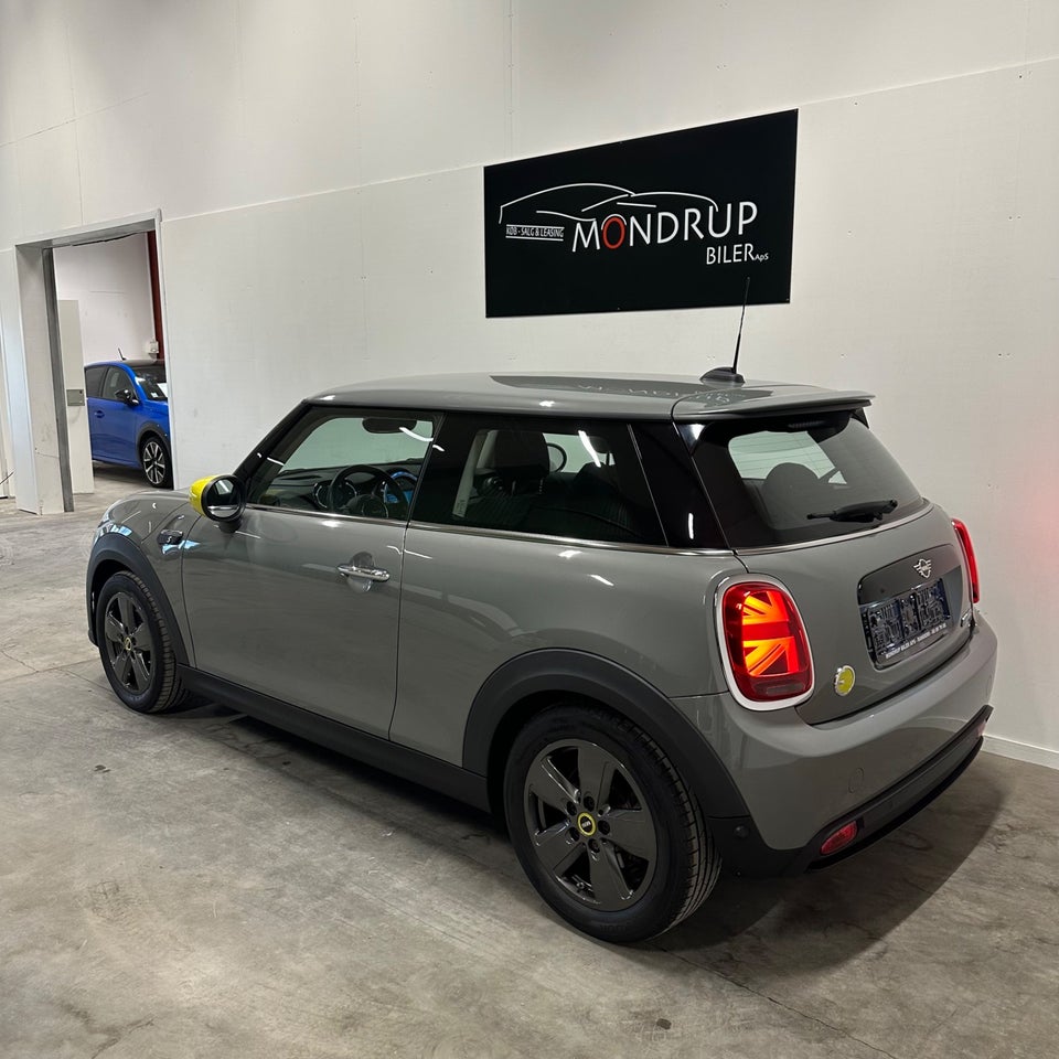 MINI Cooper SE Essential Trim 3d