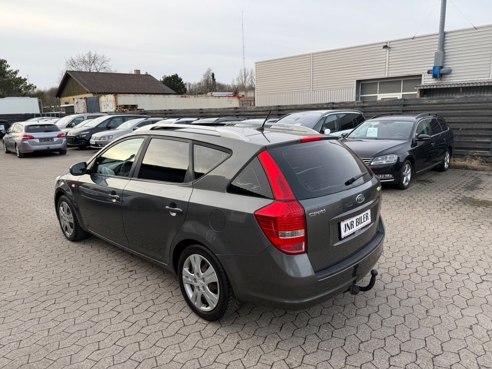 Kia Ceed 1,6 CRDi 115 Active Fashion SW 5d