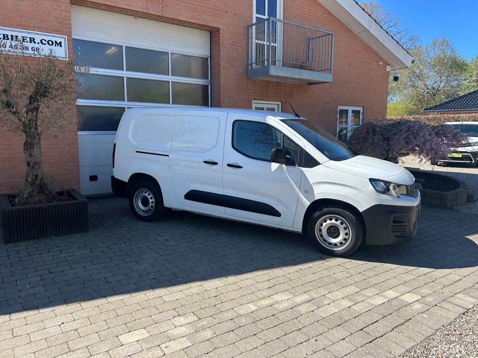 Peugeot Partner 1,5 BlueHDi 130 L2V2 Plus Van