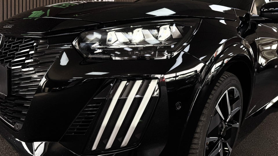 Peugeot e-208 54 GT 5d