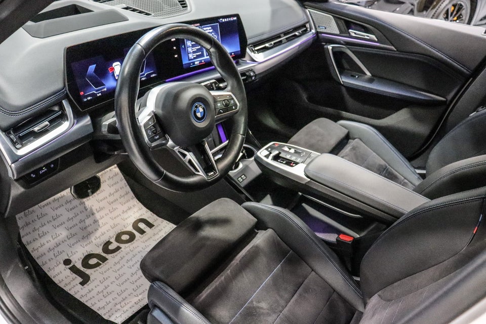 BMW iX1 xDrive30 Fully Charged M-Sport 5d