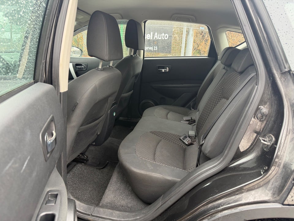 Nissan Qashqai 1,6 Tekna 5d