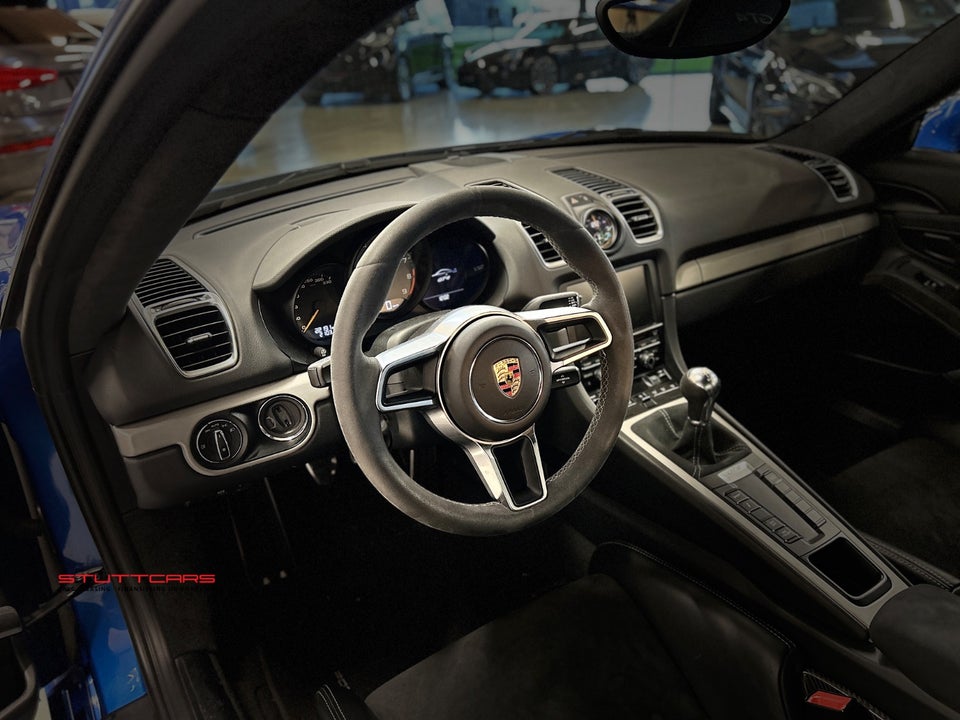 Porsche Cayman GT4 3,8  2d