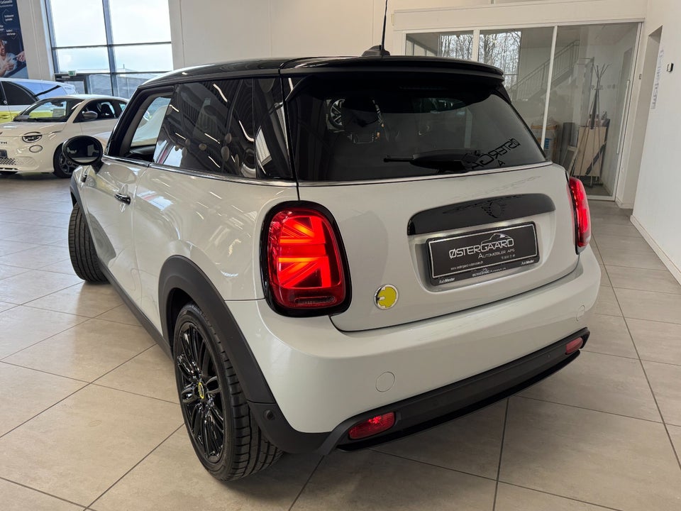 MINI Cooper SE Classic Trim 3d