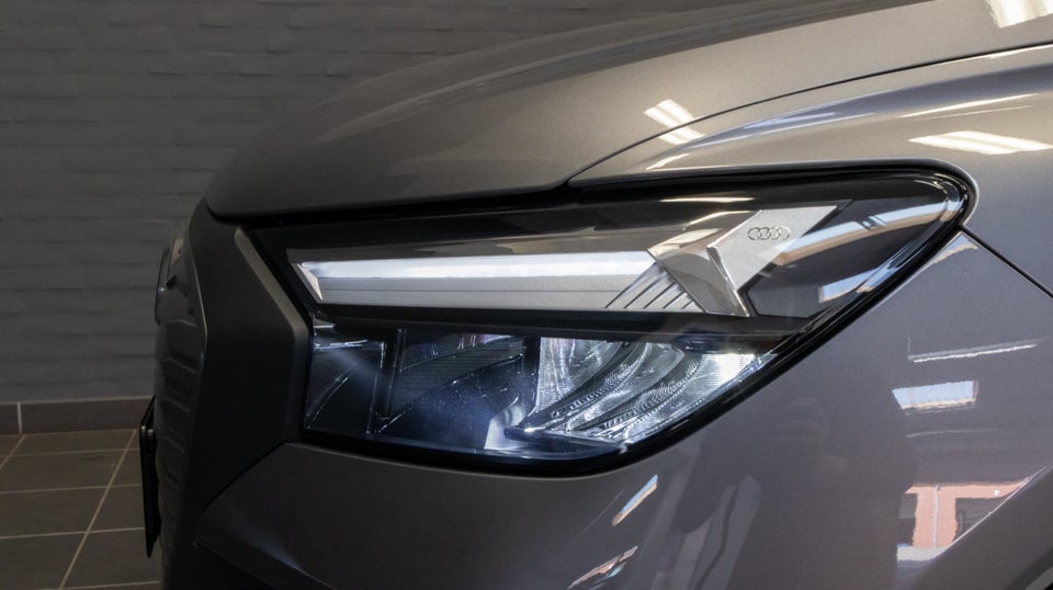 Audi Q4 e-tron 40 Advanced 5d