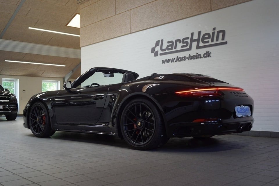 Porsche 911 Carrera 4 GTS 3,0 Cabriolet PDK 2d