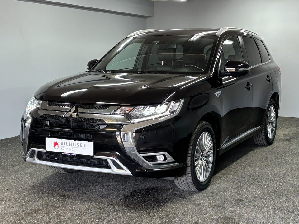 Mitsubishi Outlander 2,4 PHEV Instyle CVT 4WD 5d