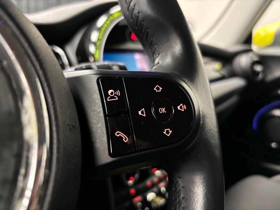 MINI Cooper SE Maximise 3d