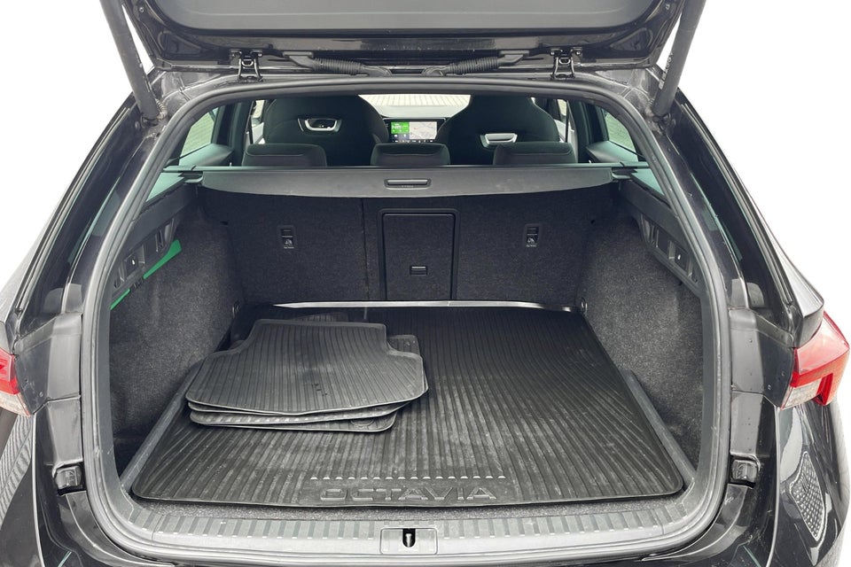 Skoda Octavia 1,4 TSi iV Sportline Combi DSG 5d