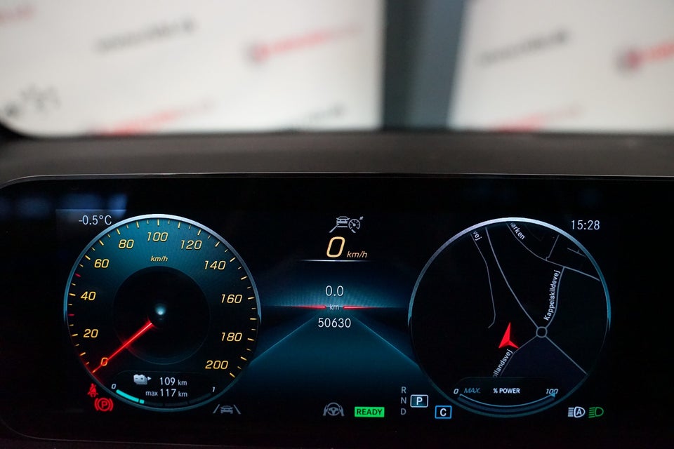 Mercedes EQB300 AMG Line 4Matic 5d