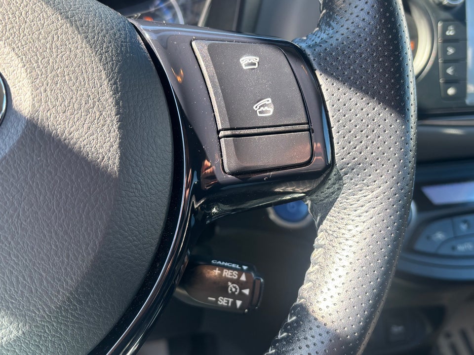 Toyota Yaris 1,5 Hybrid H2 Limited e-CVT 5d