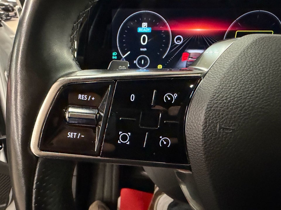 Renault Megane E-Tech 60 Techno 5d