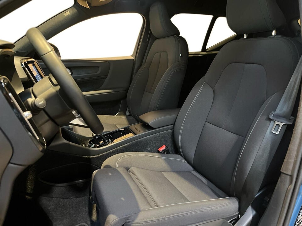 Volvo XC40 ReCharge Extended Range Plus 5d