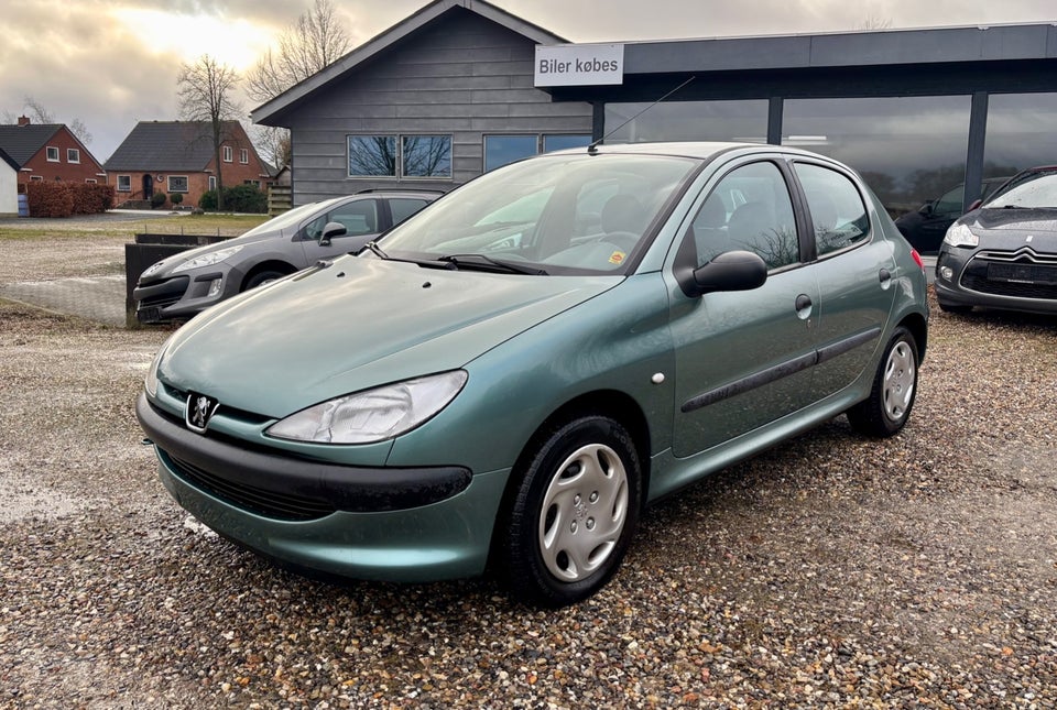 Peugeot 206 1,4 XR 5d