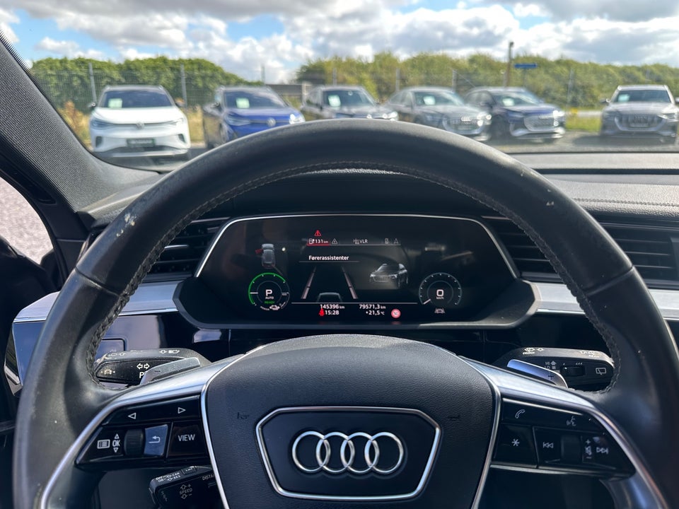 Audi e-tron 55 S-line quattro 5d