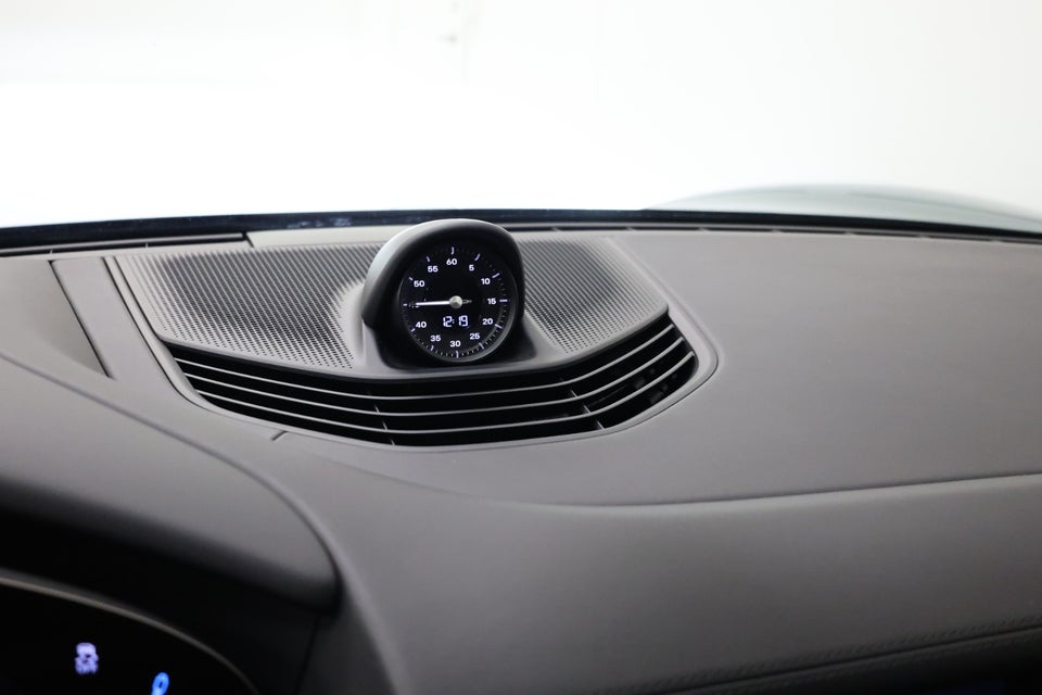 Porsche Taycan 4S Performance+ 4d