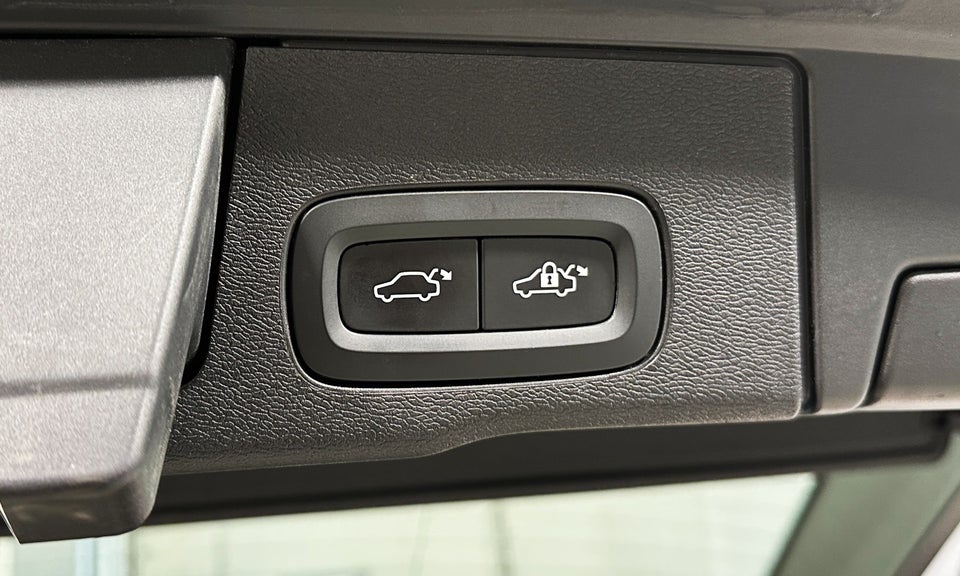 Volvo XC60 2,0 T5 250 Inscription aut. 5d
