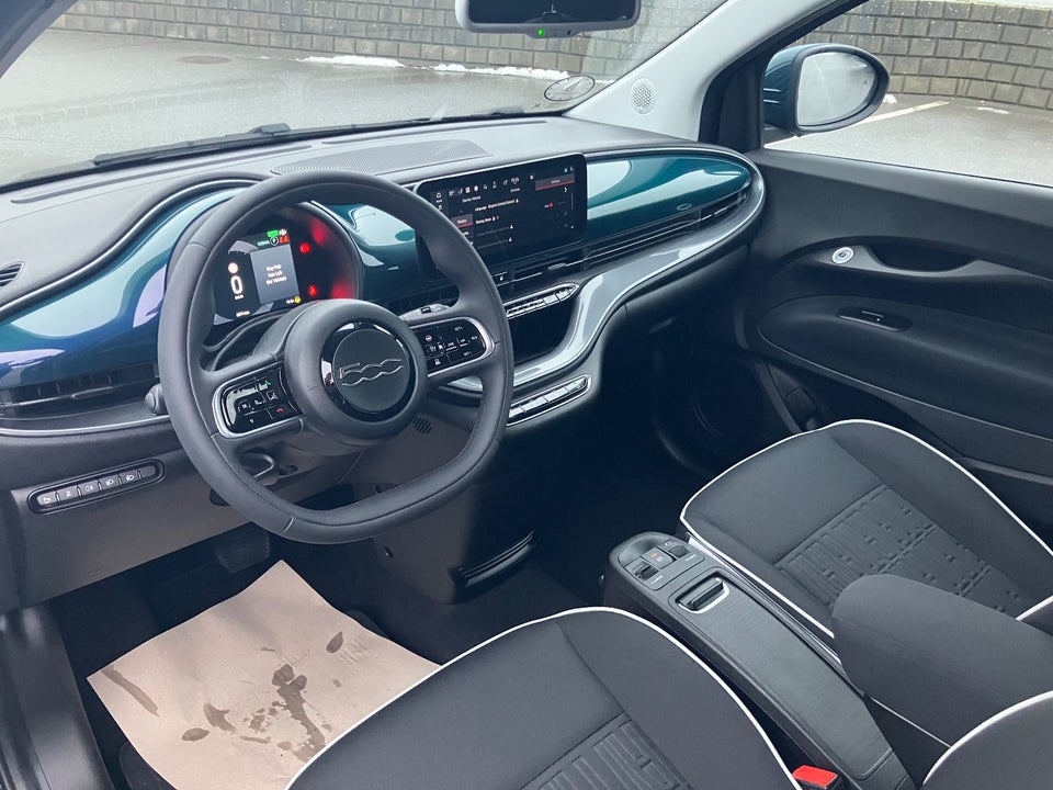 Fiat 500e 42 Icon Cabrio 2d