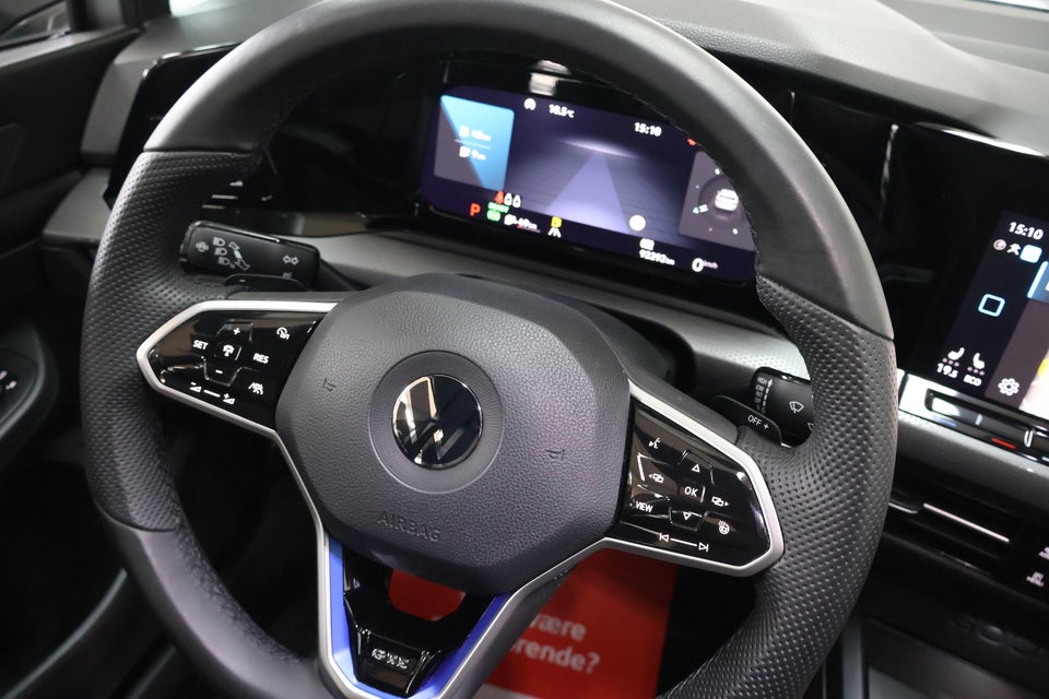 VW Golf VIII 1,4 GTE DSG 5d