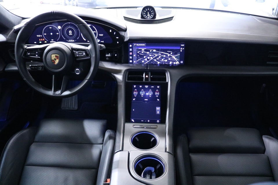 Porsche Taycan Turbo Performance+  4d