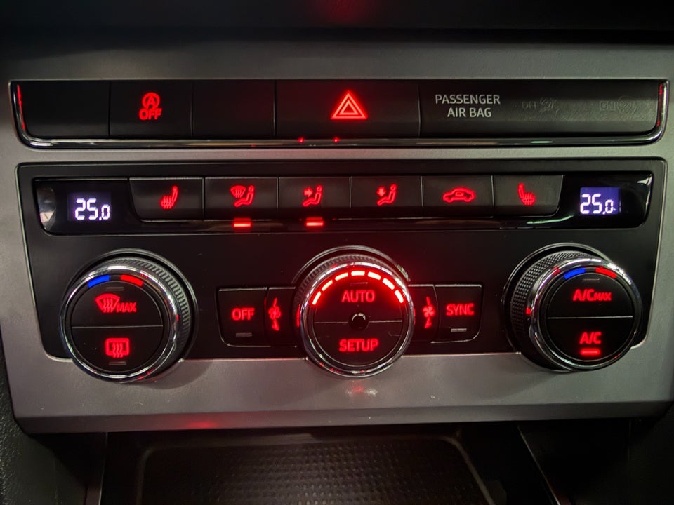 Seat Leon 2,0 TDi 150 Xcellence ST DSG 5d