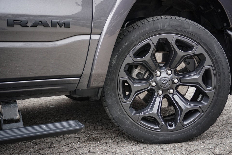 Dodge RAM 1500 5,7 V8 Hemi eTorque Limited Night aut. 4d