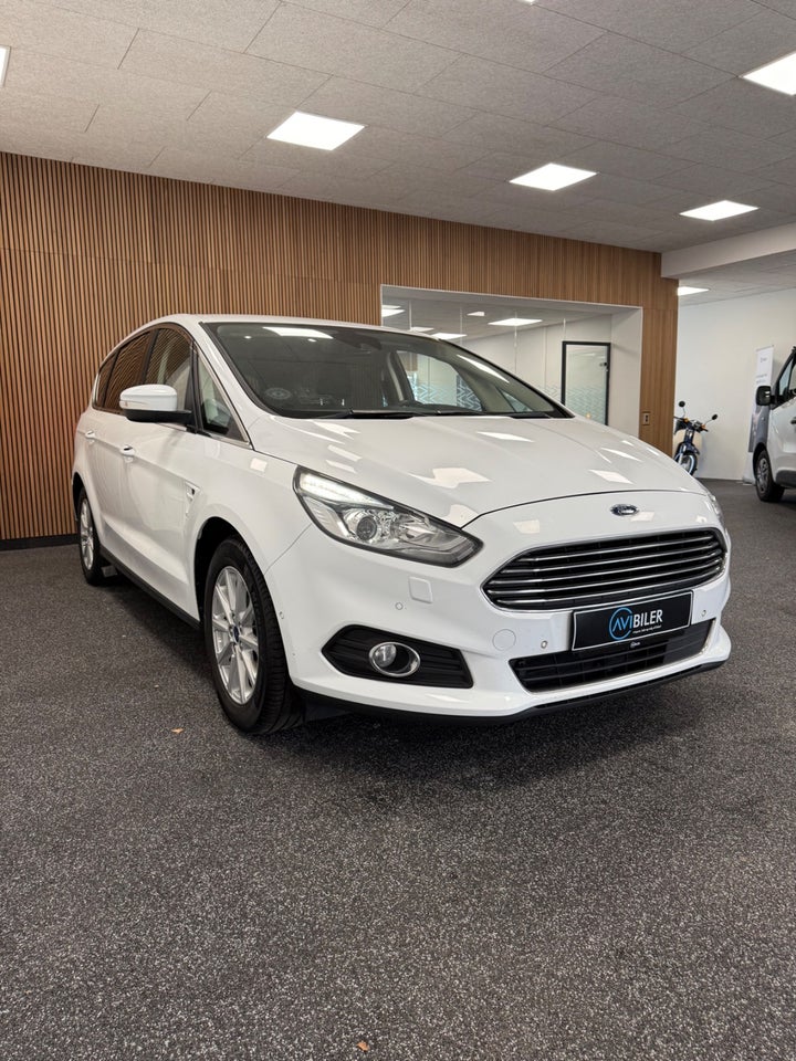Ford S-MAX 2,0 TDCi 150 Titanium 7prs 5d