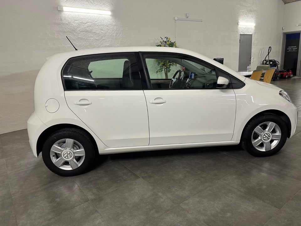 VW Up! 1,0 MPi 60 White Style 5d