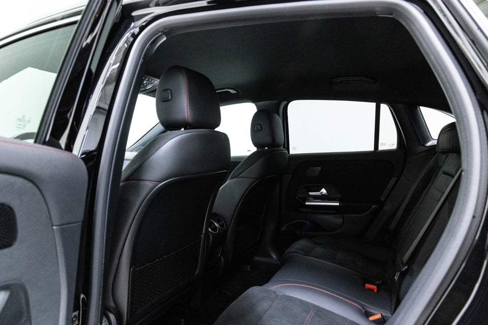 Mercedes EQA350 AMG Advance Plus 4Matic 5d