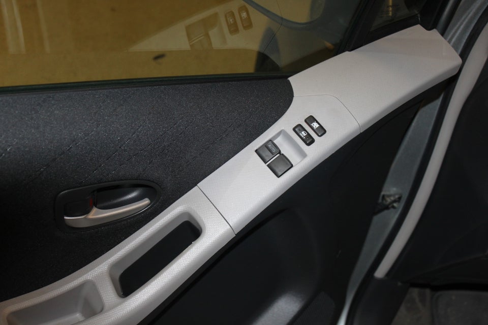 Toyota Yaris 1,3 Luna M/M 5d