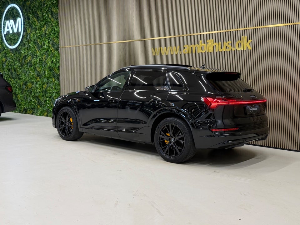 Audi e-tron 55 S-line quattro 5d