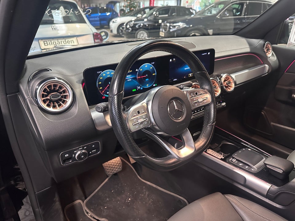 Mercedes EQB300 4Matic 5d