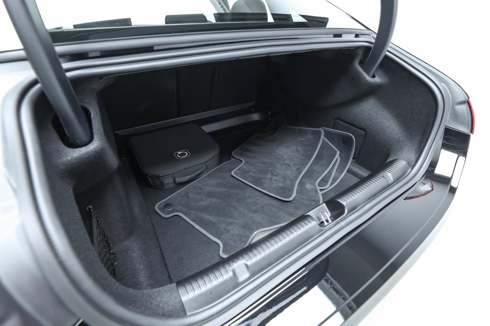 Mercedes EQE300 Electric Art 4d