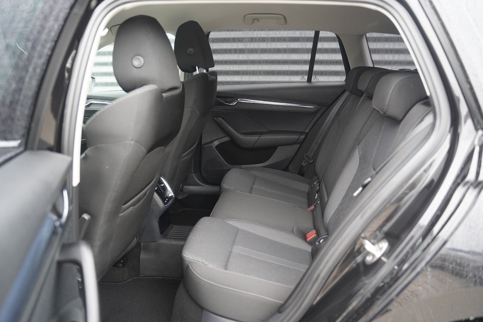 Skoda Octavia 1,4 TSi iV Combi DSG 5d