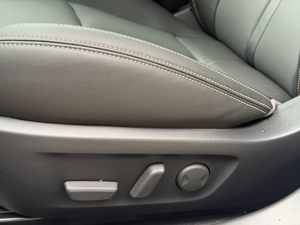 Mazda 6e Takumi Long Range 5d