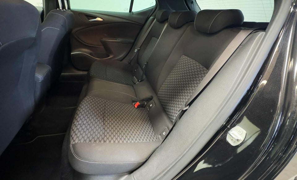 Opel Astra 1,0 T 105 Enjoy 5d