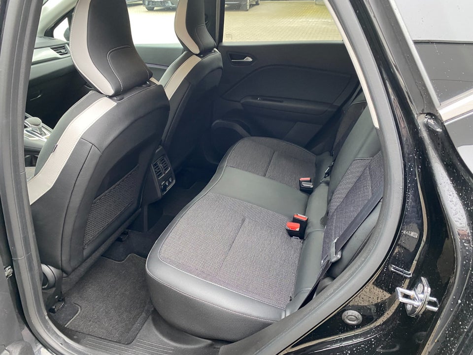 Renault Captur 1,6 E-Tech Intens 5d