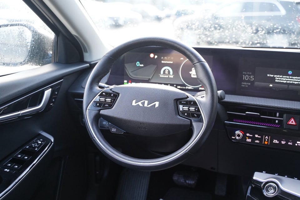 Kia EV6 77 Long Range Upgrade 5d