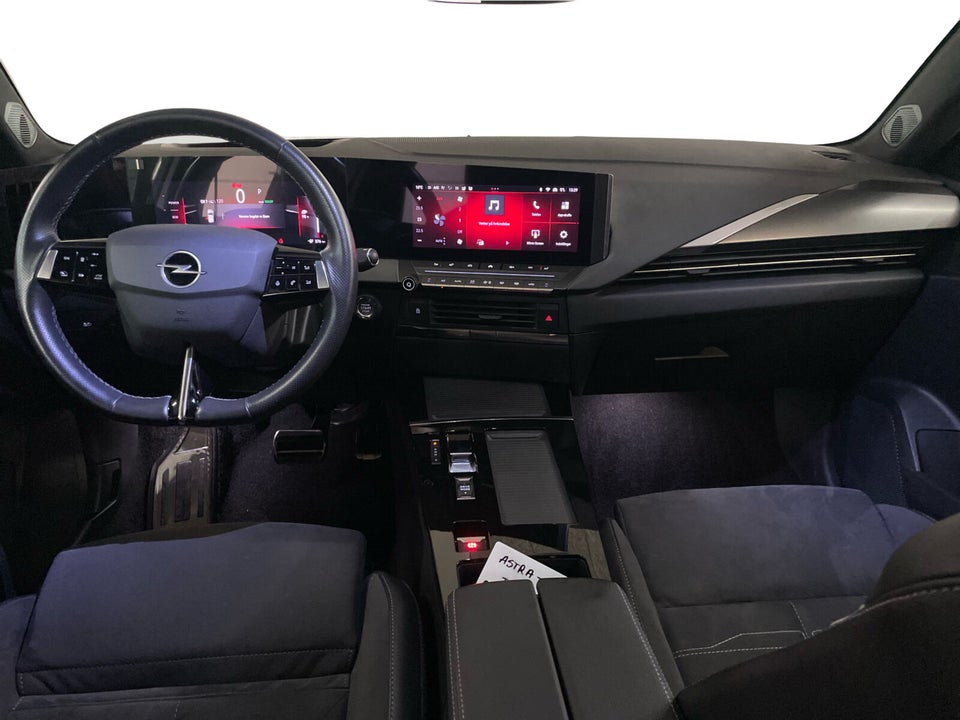 Opel Astra-e 54 Ultimate 5d