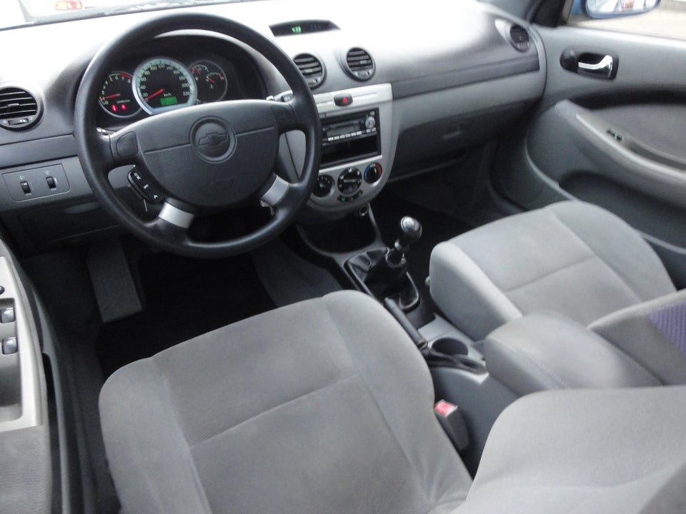 Chevrolet Lacetti 1,6 Classic 5d