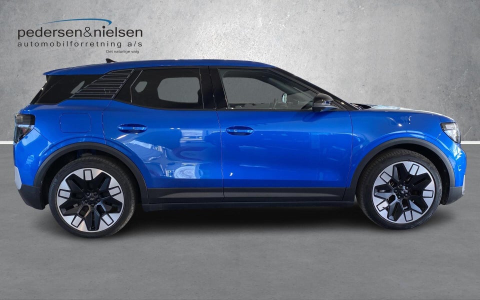 Ford Explorer 77 Premium Extended Range 5d