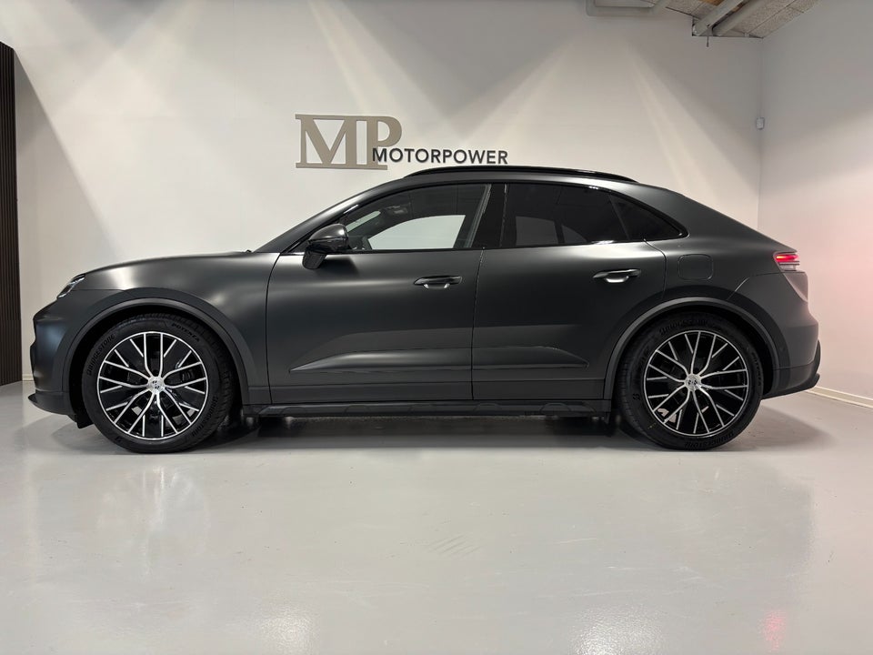 Porsche Macan 4 5d