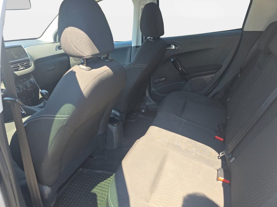 Peugeot 208 1,6 BlueHDi 100 Active 5d