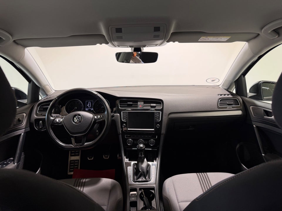 VW Golf VII 1,4 TSi 125 Allstar Variant BMT 5d