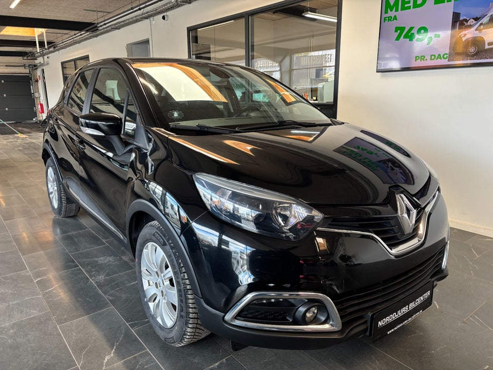 Renault Captur 0,9 TCe 90 Expression 5d